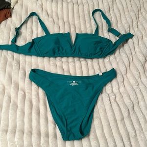 Green shade and shore bikini